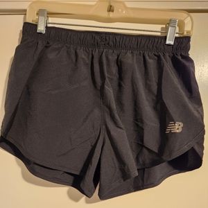 EUC Women's New Balance Black Lightweight Running  Size Small Shorts